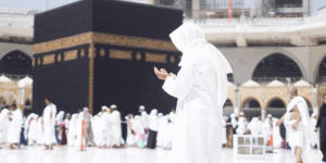 person-praying-in-front-of-kaaba
