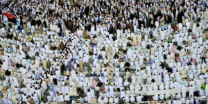 crowd-during-umrah-in-makkah