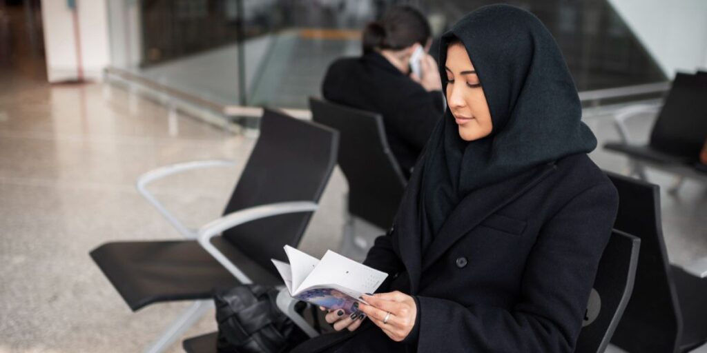 women-preparing-for-hajj-travel